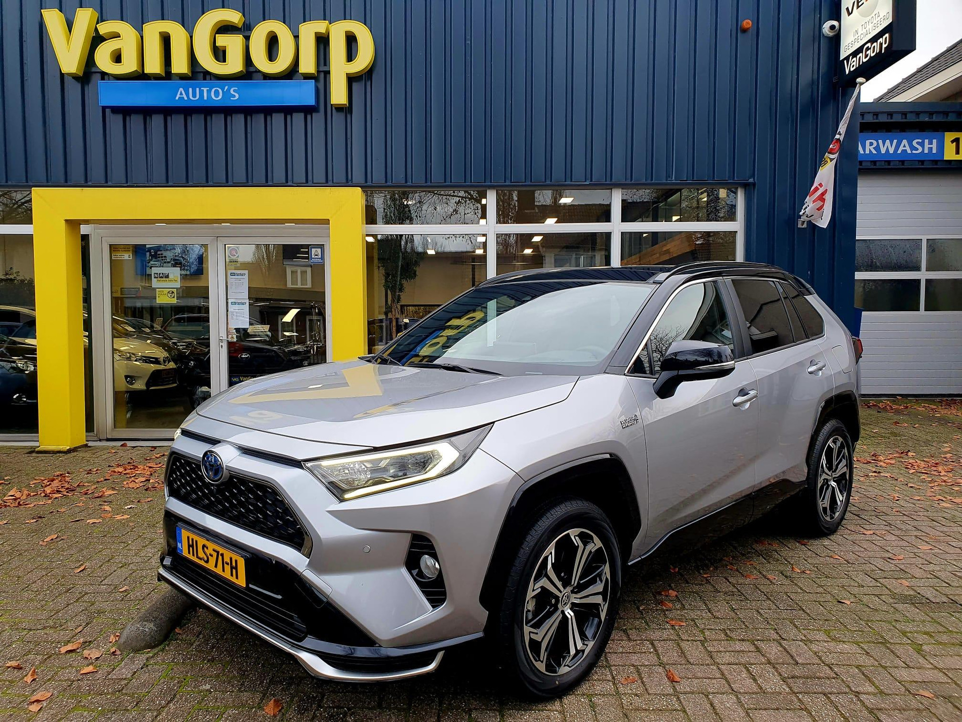 Toyota RAV4 2.5 Plug-in Hybrid AWD Bi-Tone Plus All-in prijs! 44008253-0.jpg | Van Gorp Auto’s