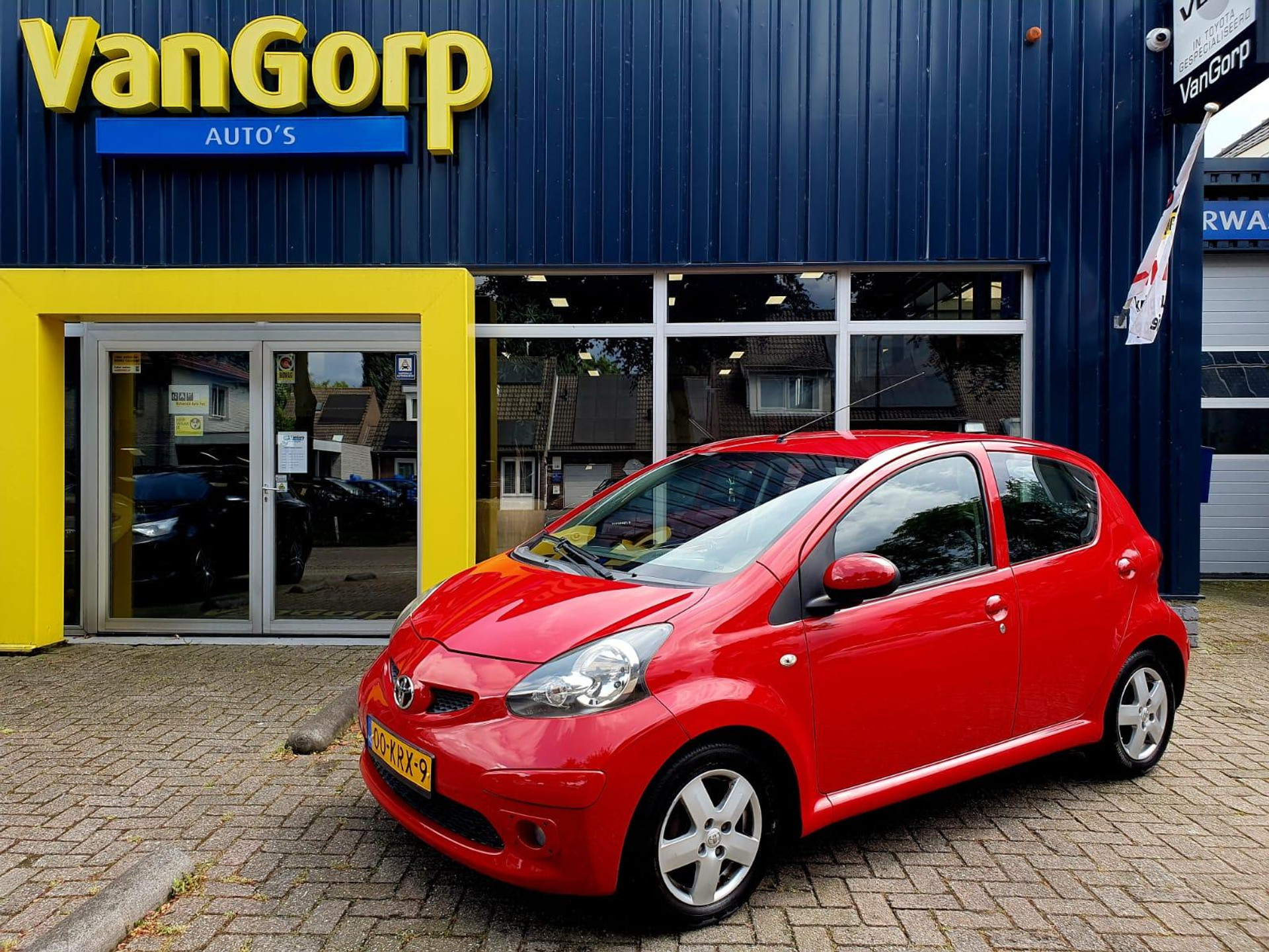 Toyota Aygo 1.0-12V Sport 45609592-0.jpg | Van Gorp Auto’s