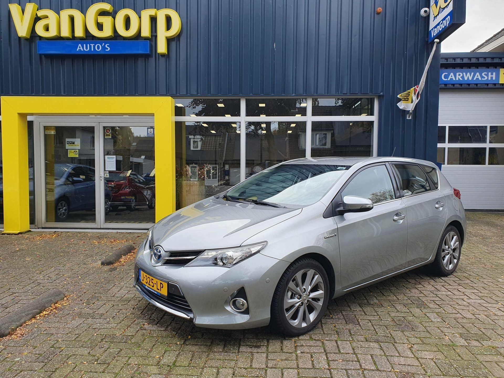 Toyota Auris 1.8 Hybrid Executive All-in prijs! 46338142-0.jpg | Van Gorp Auto’s