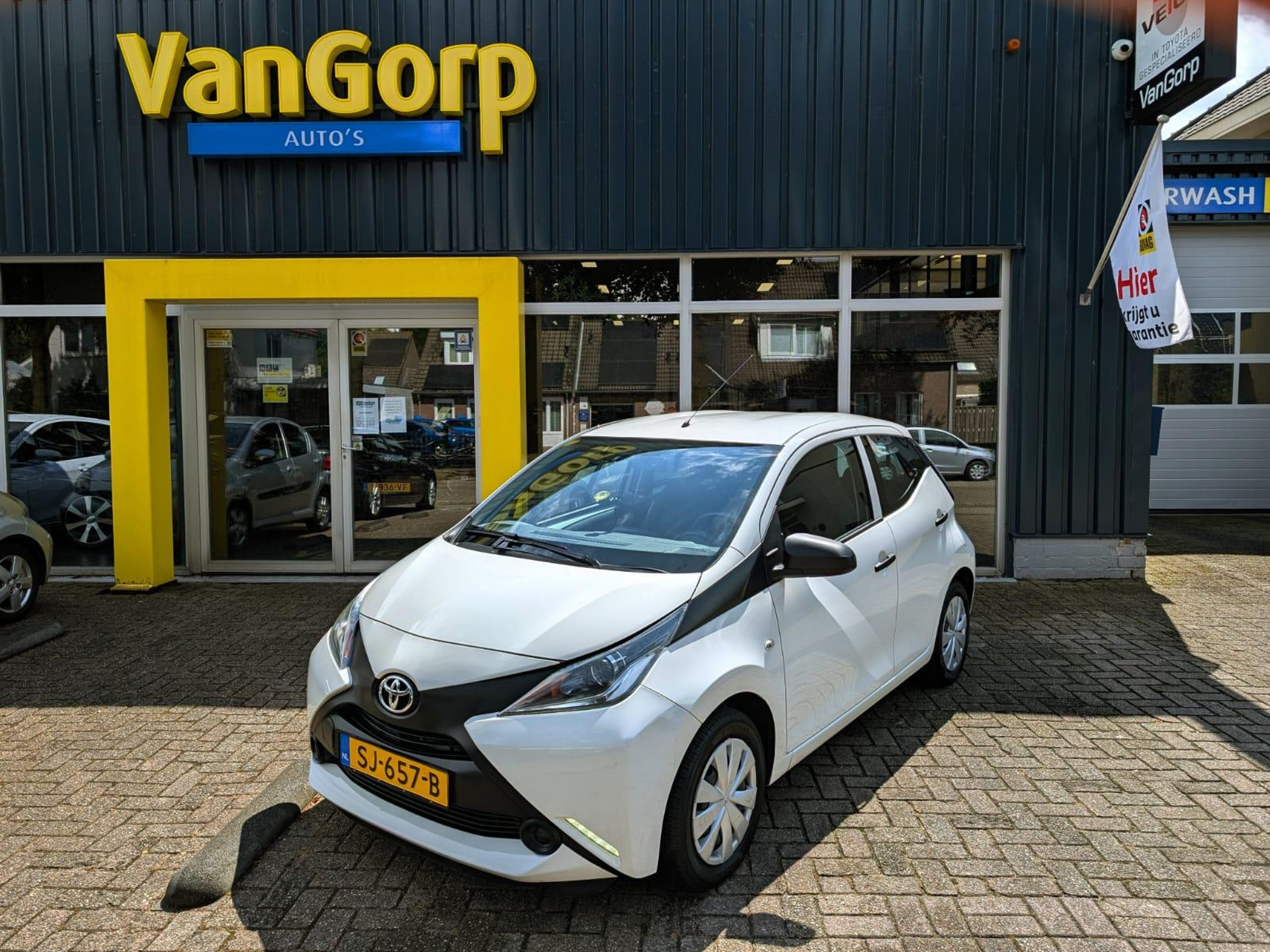Toyota Aygo 1.0 VVT-i x-fun 46766724-0.jpg | Van Gorp Auto’s