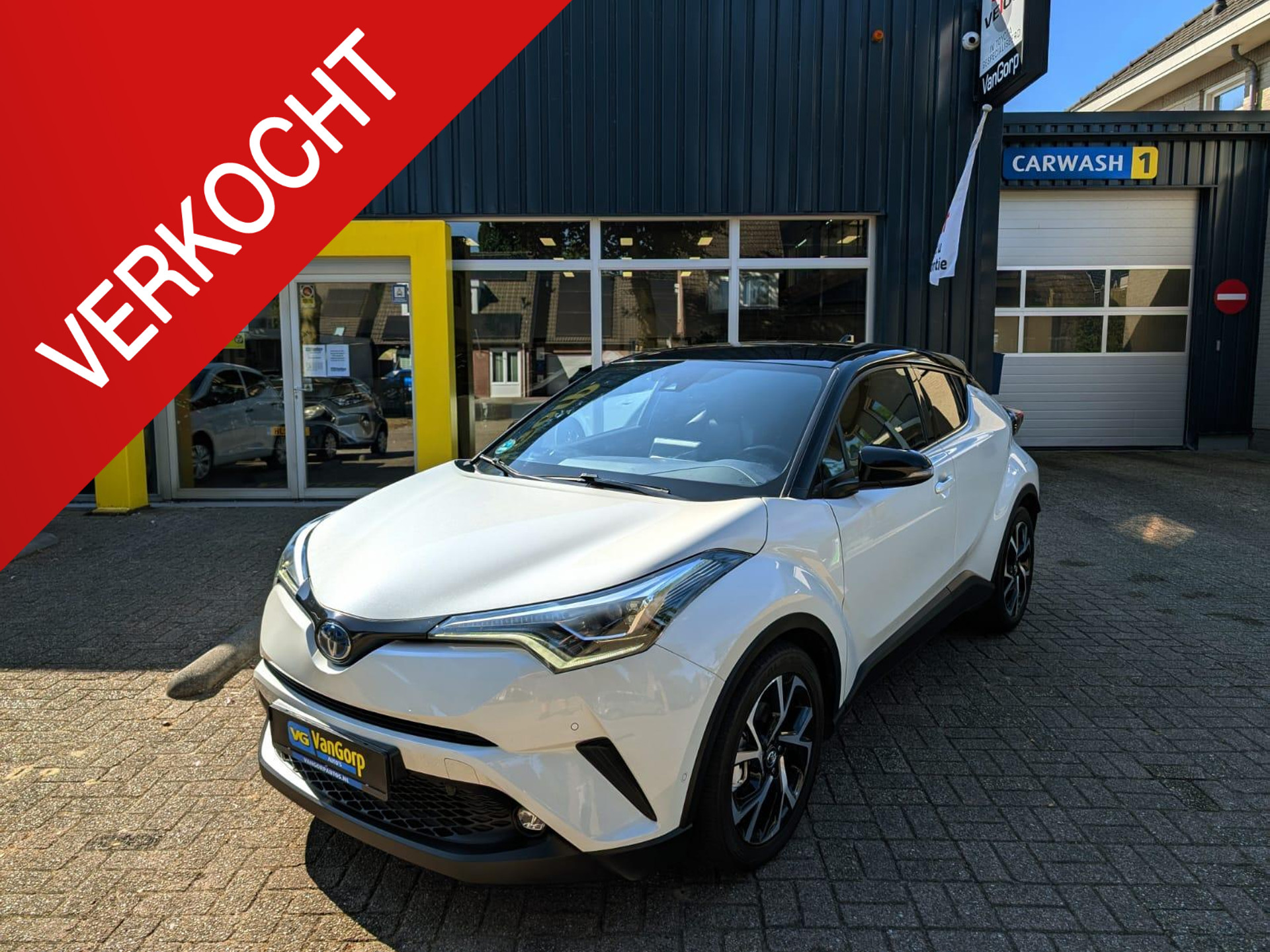 Toyota C-HR 1.8 Hybrid Bi-Tone  47018266-0.jpg | Van Gorp Auto’s