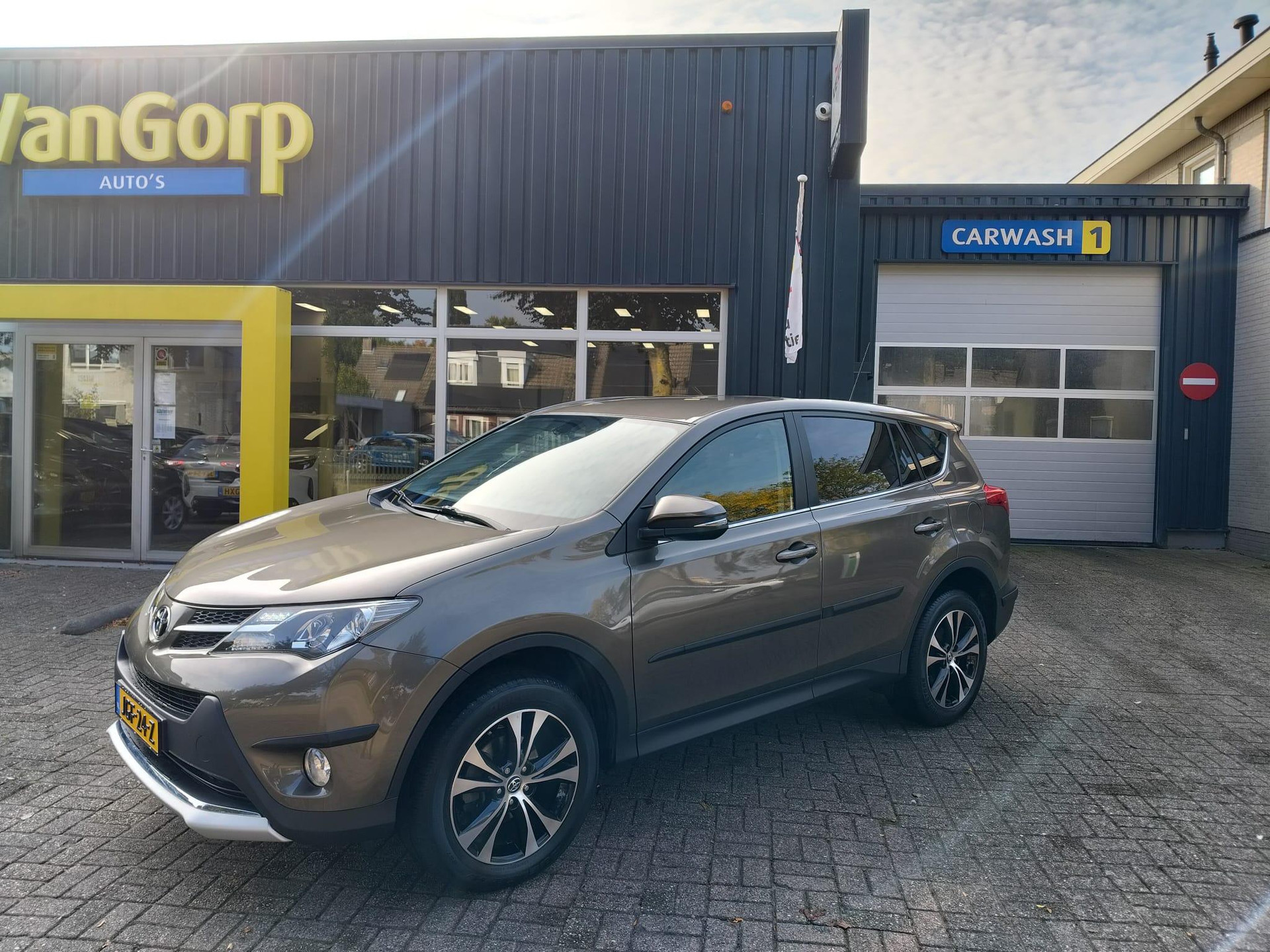 Toyota RAV4 2.0 Dynamic 4WD All-in prijs! 47947199-0.jpg | Van Gorp Auto’s