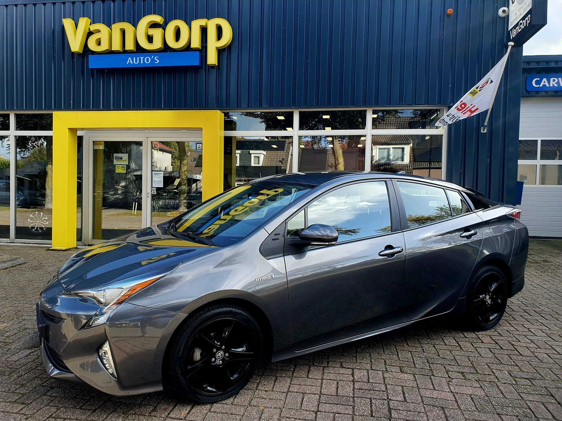 Toyota Prius 1.8 Dark Edition All-in prijs! 47947210-0.jpg | Van Gorp Auto’s