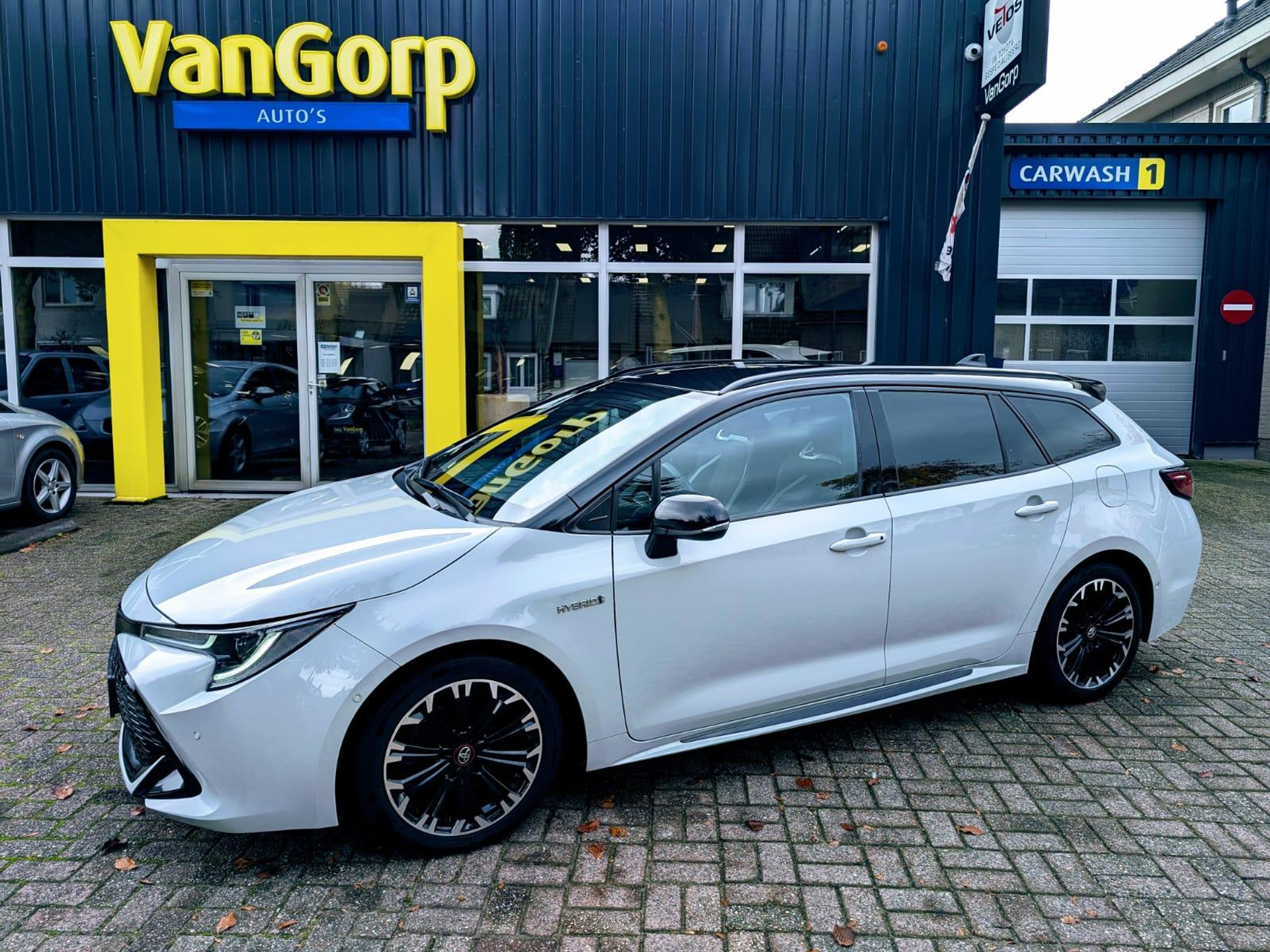 Toyota Corolla 2.0 Hybrid GR-Sport 48462219-0.jpg | Van Gorp Auto’s