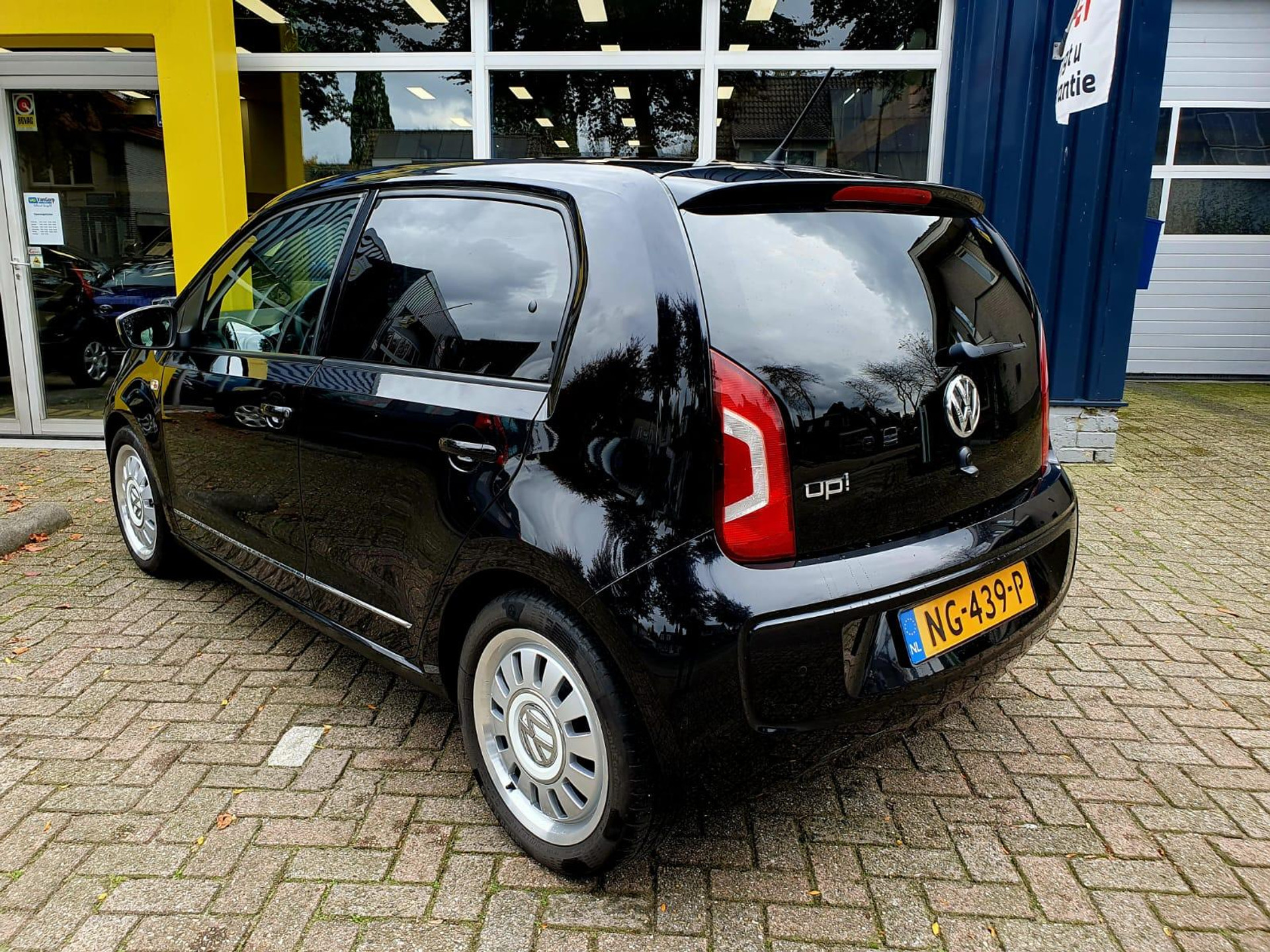 Volkswagen up! 1.0 high up! BlueMotion All-in prijs! 48590643-1.jpg | Van Gorp Auto’s