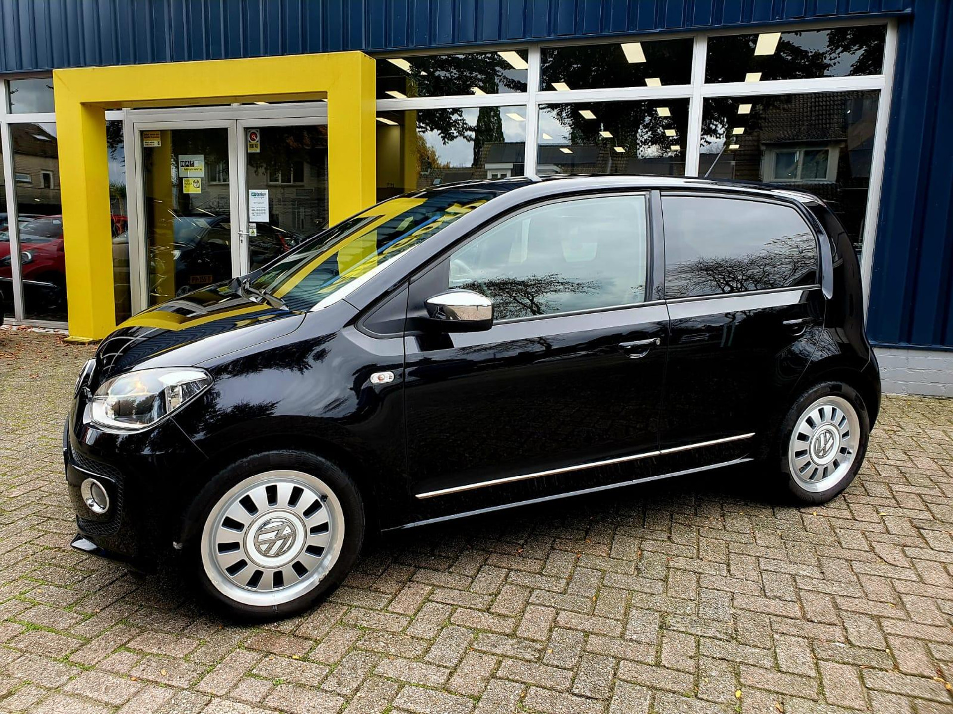 Volkswagen up! 1.0 high up! BlueMotion All-in prijs! 48590643-19.jpg | Van Gorp Auto’s