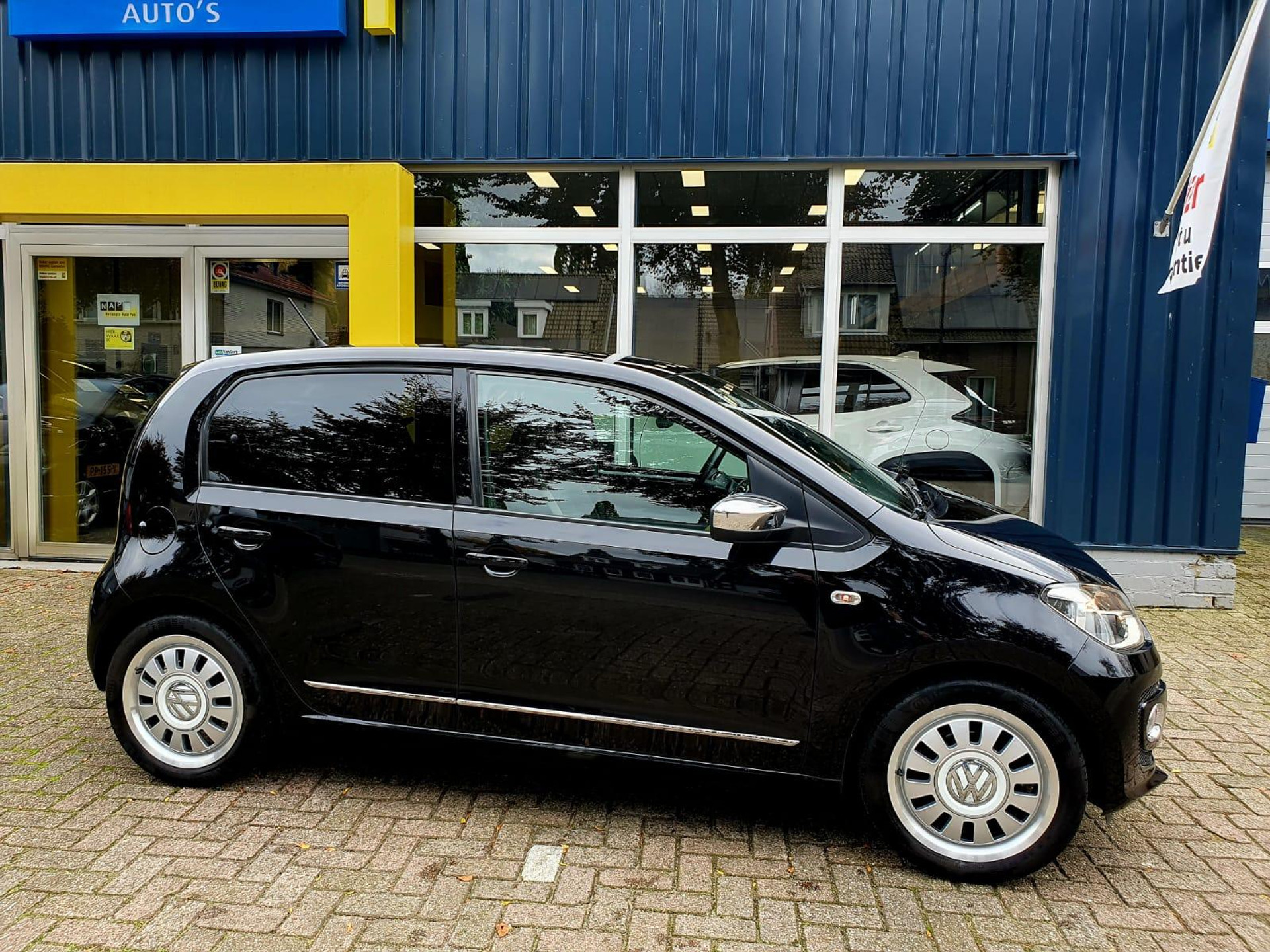 Volkswagen up! 1.0 high up! BlueMotion All-in prijs! 48590643-9.jpg | Van Gorp Auto’s
