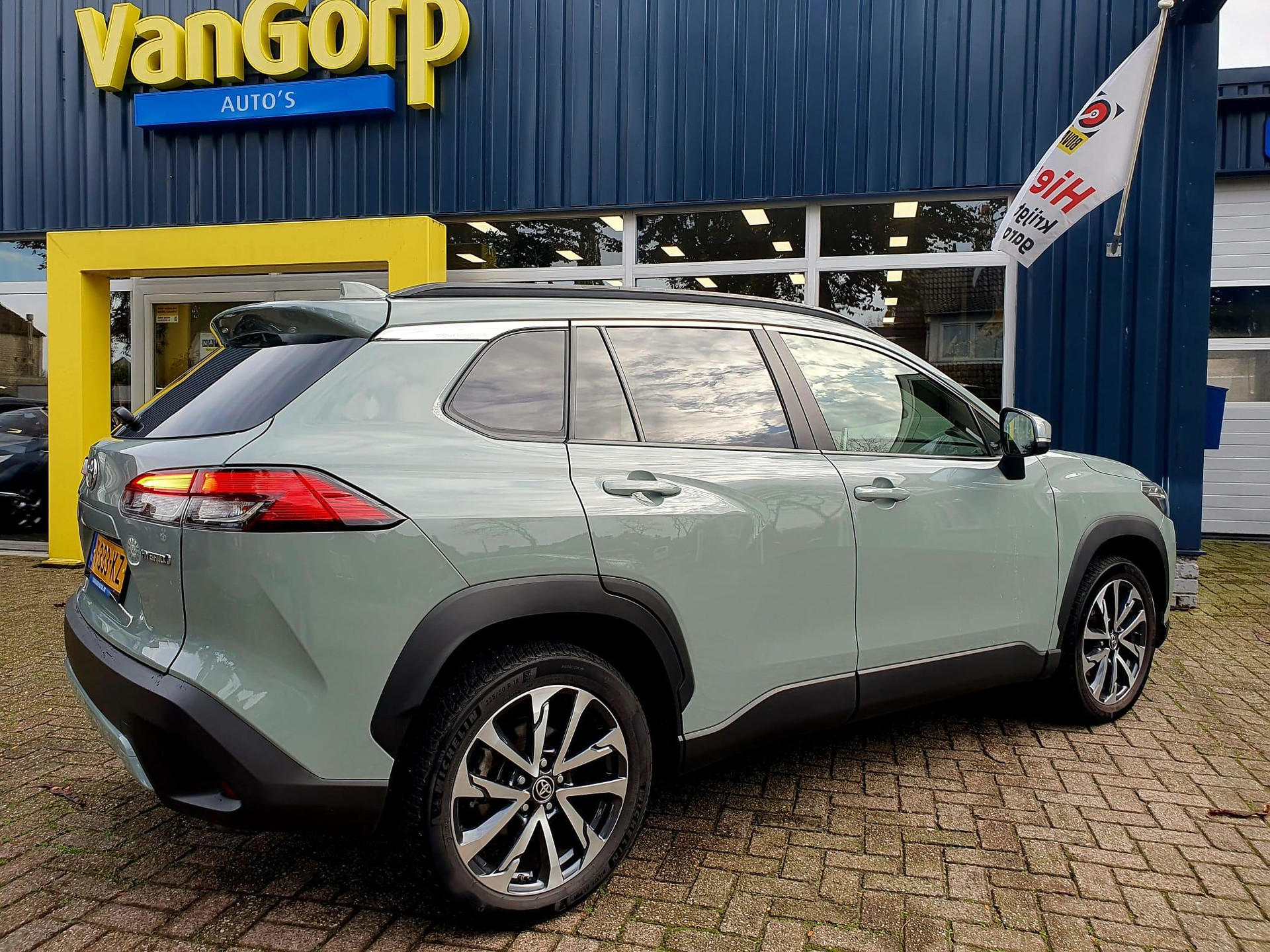 Toyota Corolla Cross 2.0 High Power Hybrid First Edition All-in prijs! 48726884-10.jpg | Van Gorp Auto’s