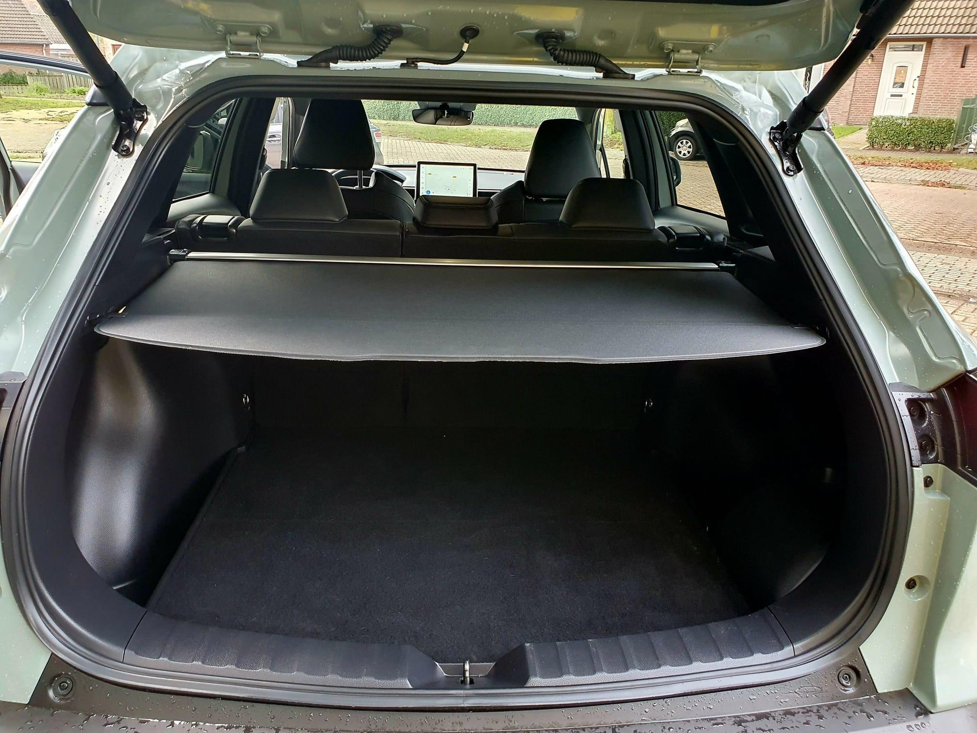 Toyota Corolla Cross 2.0 High Power Hybrid First Edition All-in prijs! 48726884-13.jpg | Van Gorp Auto’s