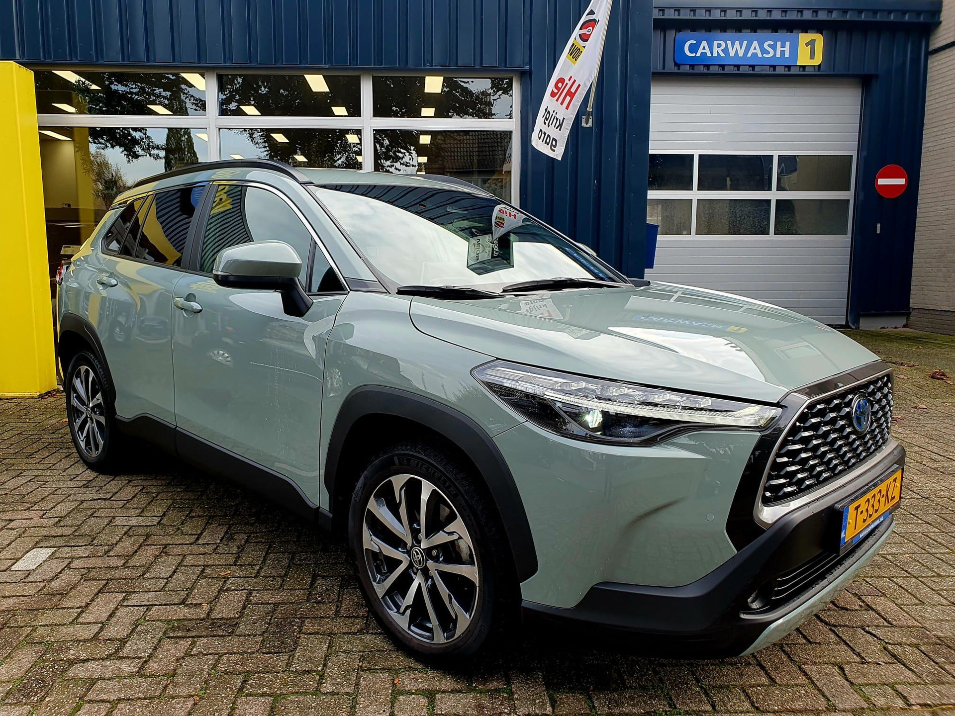 Toyota Corolla Cross 2.0 High Power Hybrid First Edition All-in prijs! 48726884-15.jpg | Van Gorp Auto’s