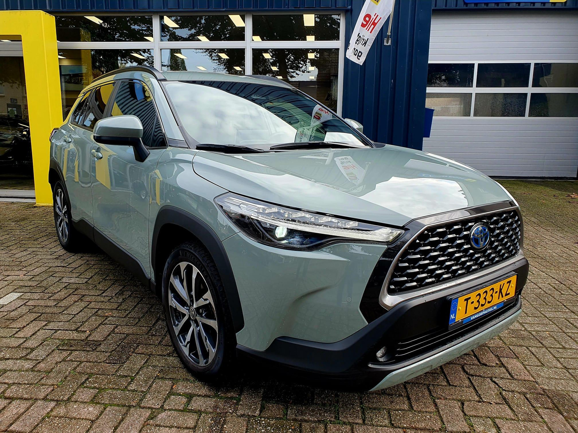 Toyota Corolla Cross 2.0 High Power Hybrid First Edition All-in prijs! 48726884-16.jpg | Van Gorp Auto’s