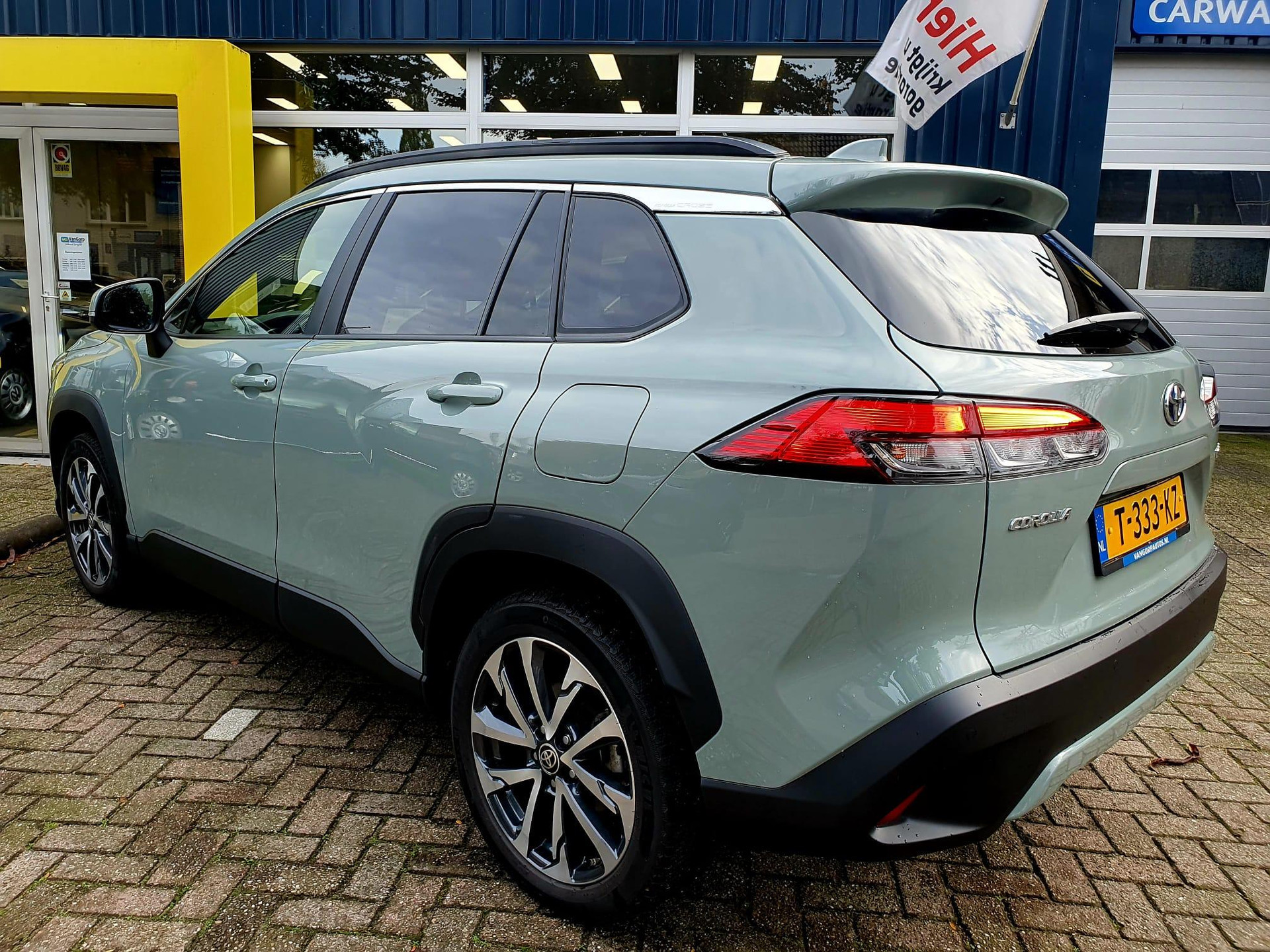 Toyota Corolla Cross 2.0 High Power Hybrid First Edition All-in prijs! 48726884-9.jpg | Van Gorp Auto’s