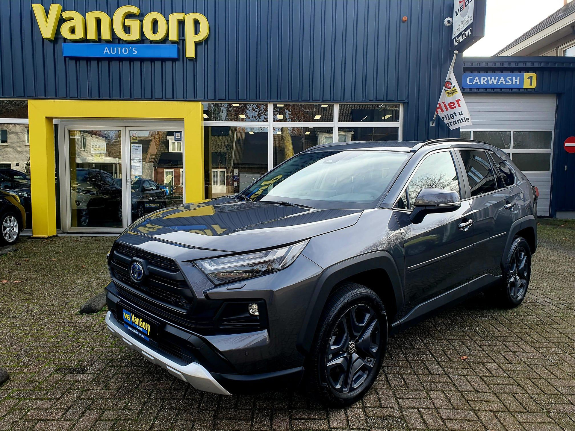 Toyota RAV4 2.5 Hybrid AWD ADVENTURE All-in prijs! 49626273-0.jpg | Van Gorp Auto’s