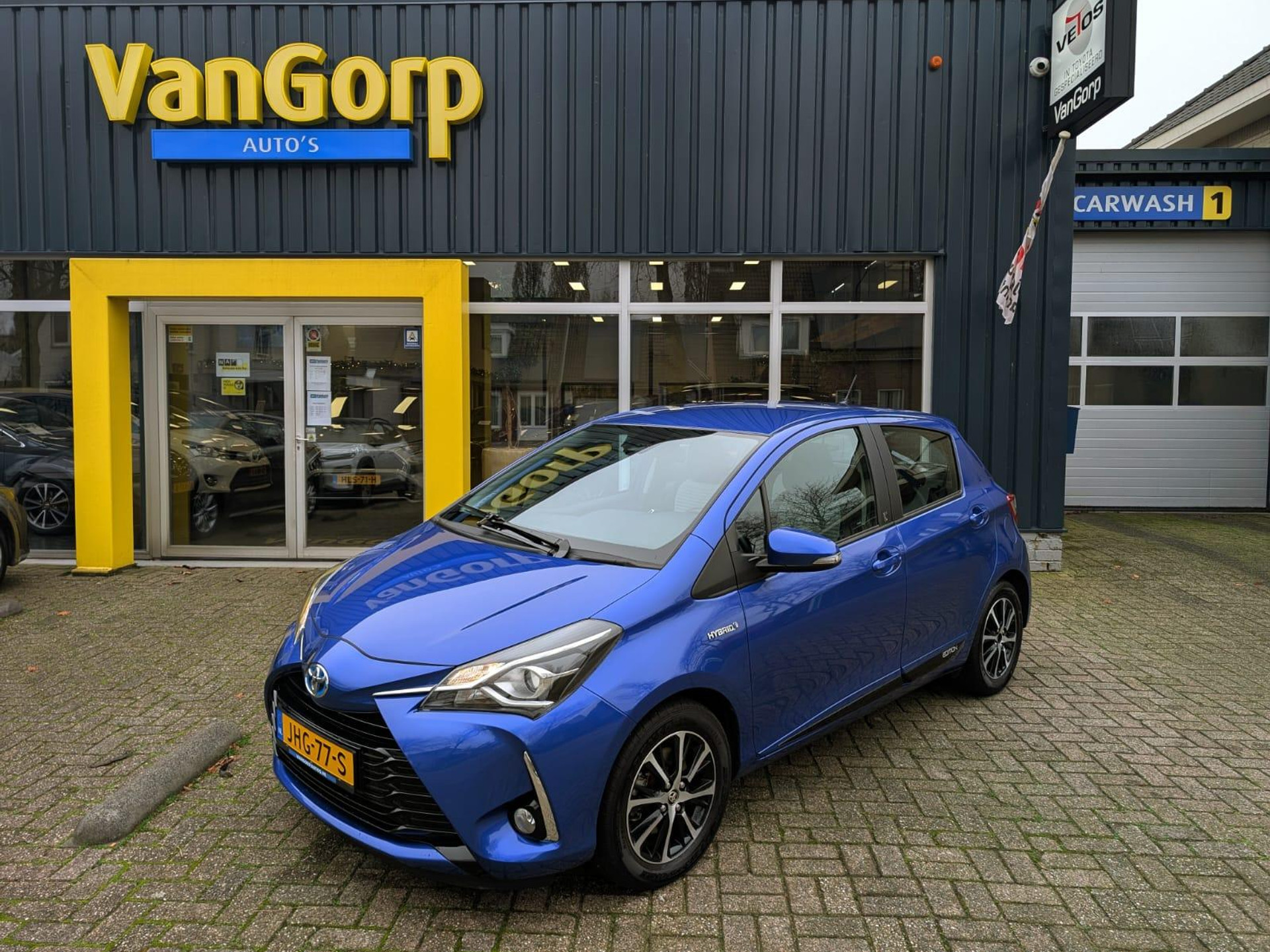 Toyota Yaris 1.5 Hybrid Aspiration All-in prijs! 49971728-0.jpg | Van Gorp Auto’s