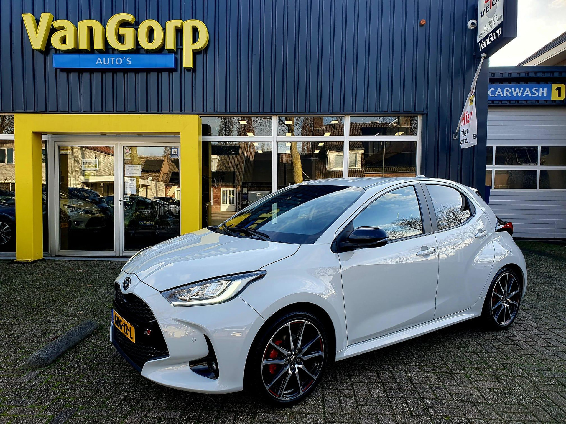 Toyota Yaris 1.5 Hybrid GR Sport All-in prijs! 50062841-0.jpg | Van Gorp Auto’s