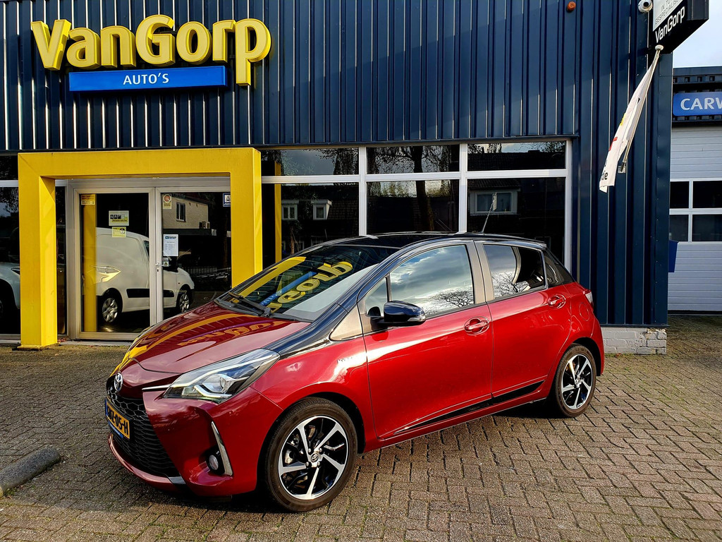 Toyota Yaris 1.5 Hybrid Bi-Tone All-in prijs! 52732846-0.jpg | Van Gorp Auto’s