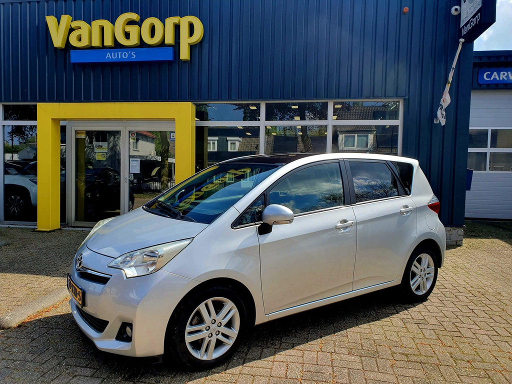 Toyota Verso-S 1.3 VVT-i Dynamic Pano All-in prijs! 52963442-0.jpg | Van Gorp Auto’s