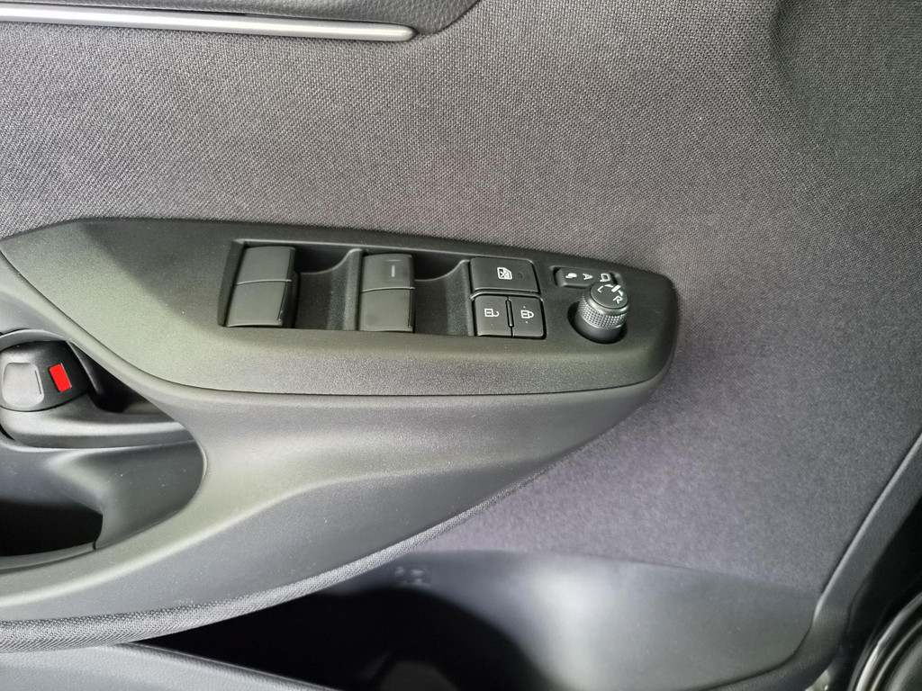 Toyota Yaris Cross 1.5 Hybrid 130 Dynamic Comfort 55428572-15.jpg | Van Gorp Auto’s