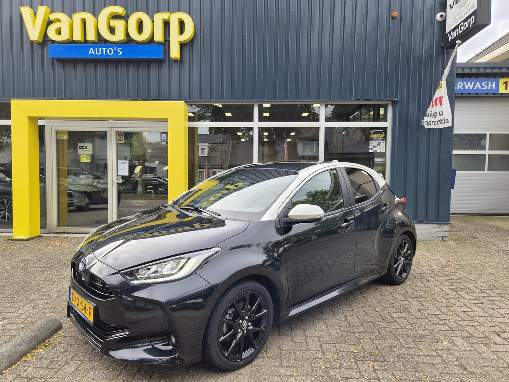 Toyota Yaris 1.5 Hybrid Executive Bi-Tone Pano All-in prijs! 56541602-0.jpg | Van Gorp Auto’s