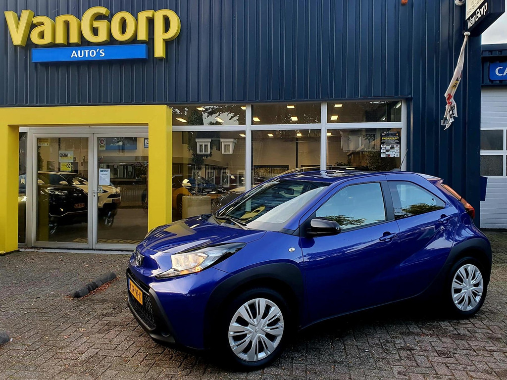 Toyota Aygo X 1.0 VVT-i MT Play All-in prijs! 56817660-0.jpg | Van Gorp Auto’s