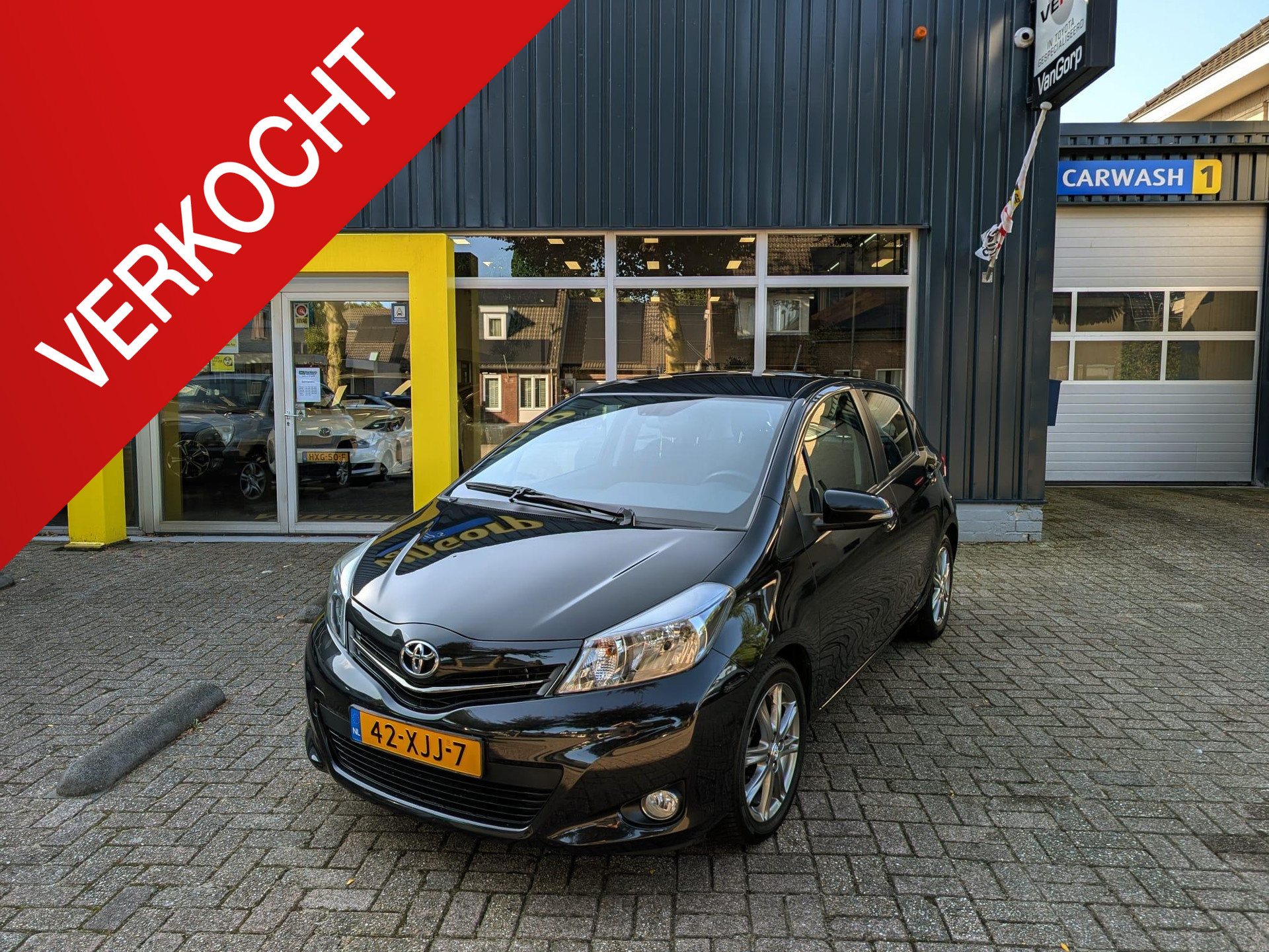 Toyota Yaris 1.3 VVT-i Dynamic 47423727-0.jpg | Van Gorp Auto’s