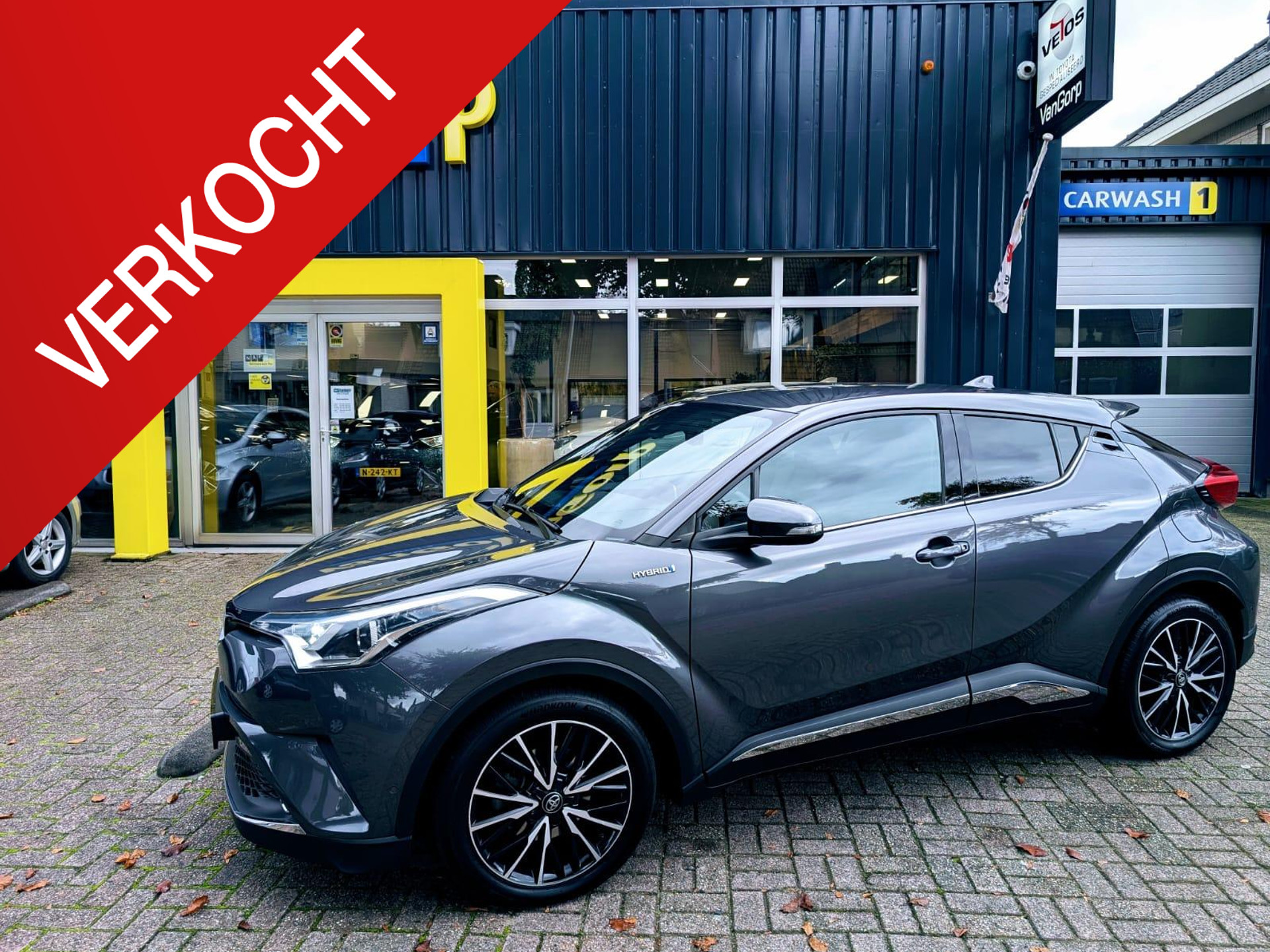 Toyota C-HR 1.8 Hybrid Chic 48462229-0.jpg | Van Gorp Auto’s