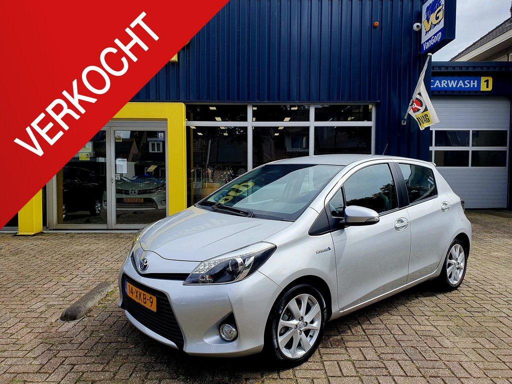 Toyota Yaris 1.5 Full Hybrid Dynamic All-in prijs! 56817694-0.jpg | Van Gorp Auto’s